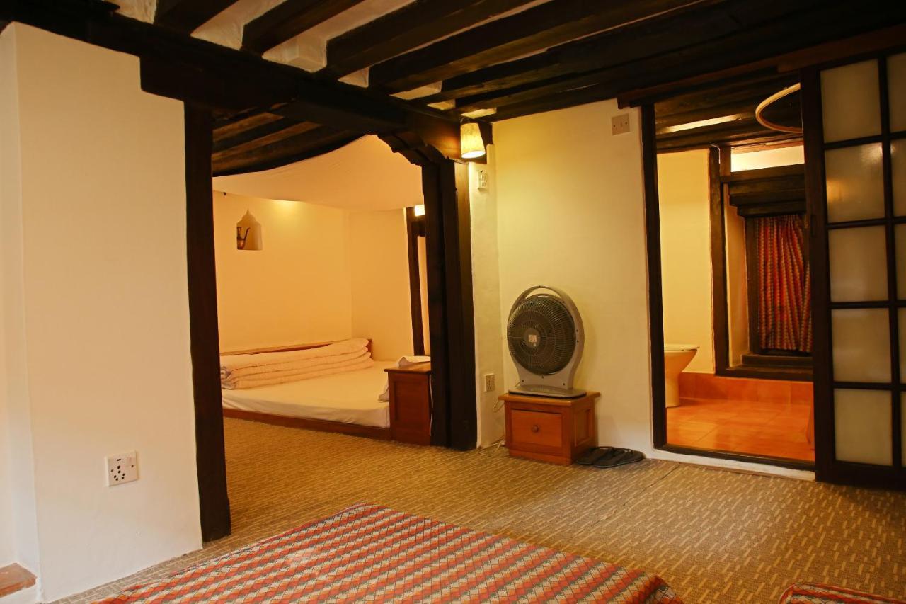 Newa Chen Historic House Unesco 랄릿푸르 외부 사진
